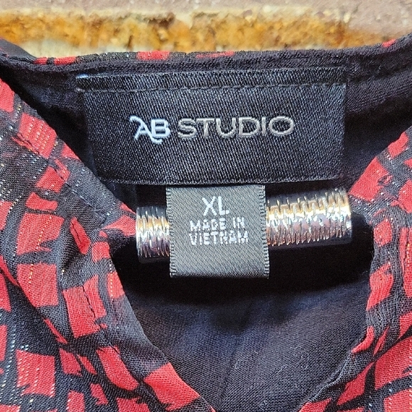 AB Studio Red and Black Boxy 3/4 Sleeve Blouse SIZE XL - Picture 2 of 11